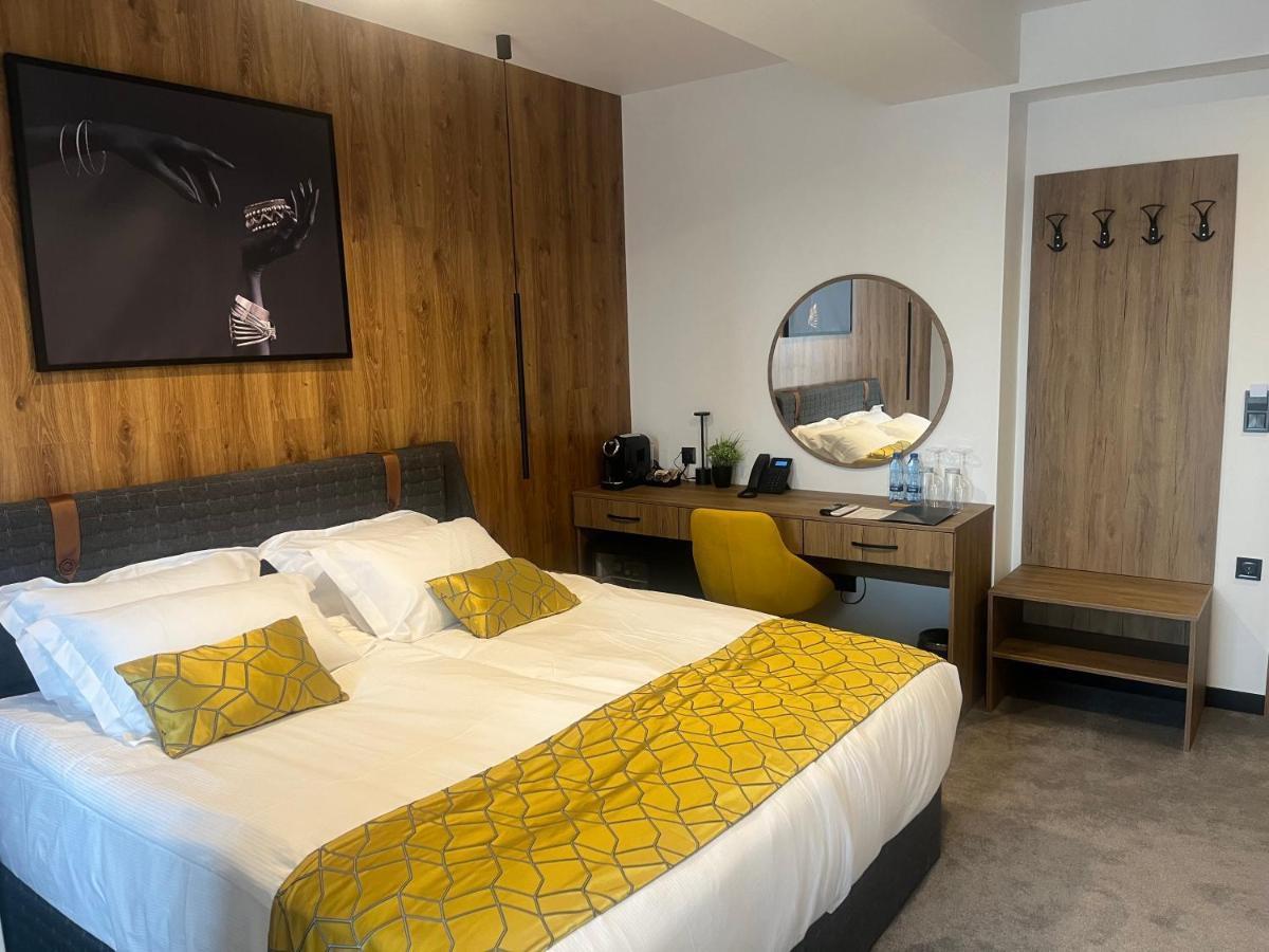 Hotel Niks Севлієво Екстер'єр фото